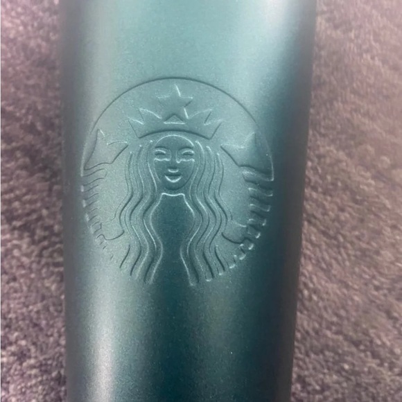⭐️Starbucks⭐️beautiful 24oz green tumbler - Picture 3 of 4